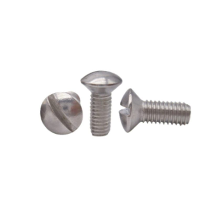 Tornillos de cabeza elevados en el avellanal
