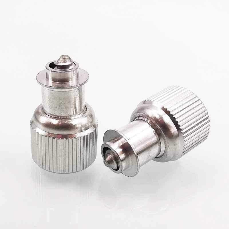 Tornillos de resorte de la cabeza con manchas