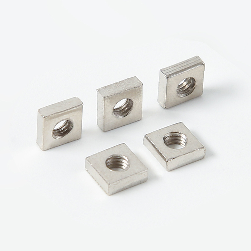 Tuerca de cabeza cuadrada
