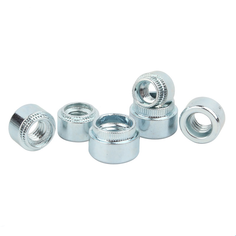 Tuerca de auto -clinch de acero inoxidable