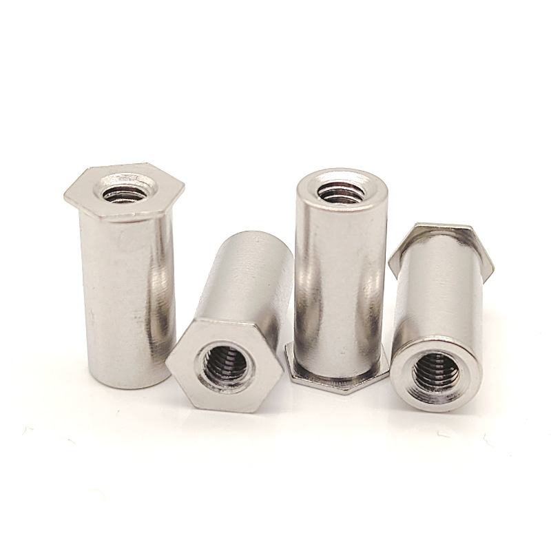 Tuerca remachable hexagonal con orificio pasante azul de zinc